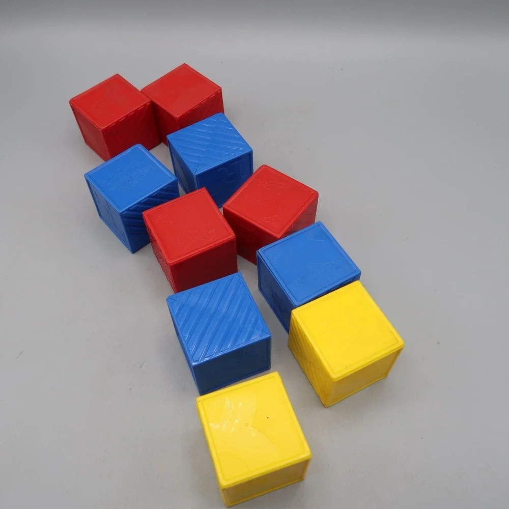 VTG Tupperware Toys Alphabet ABC Blocks Red Yellow Blue Lot of 10 Incomplete
